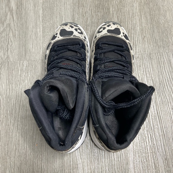 Air Jordan 12 Retro Animal Instinct PS Girls Shoe Size 3Y Gray DO3857-010 Preown - Picture 5 of 7